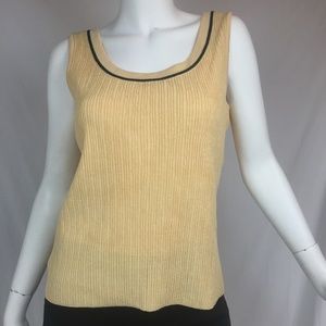 St. John M goldenrod textured ribbed shell tank